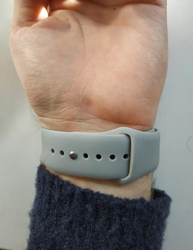 Correa Deportiva Lisa Ligera Para Smartwatch Binden Era Hit Gris 2.2 Cm