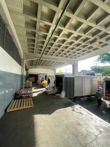 Alquiler Deposito En Zona Industrial La Lebrun De 26m2