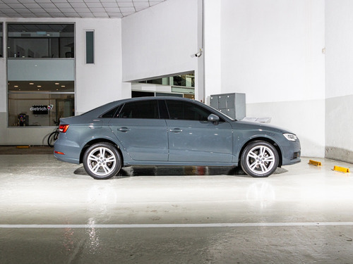 Imagen 5 de 15 de Audi A3 1.4 Tfsi Sedan 4 Puertas