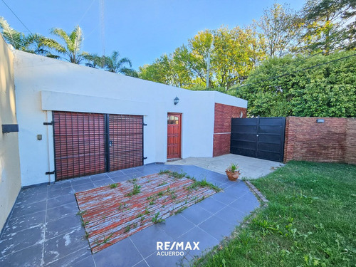 Venta Casa 3 Dorm. En Erezcano