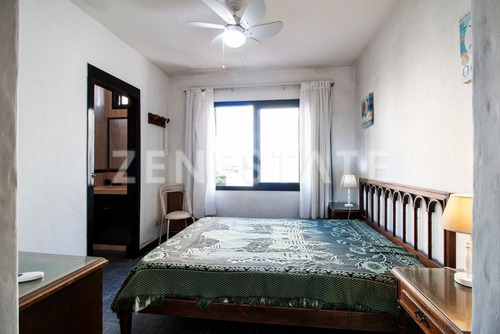 Venta De Apartamento 2 Dormitorios En Playa Mansa