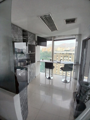 Mariana Castillo Vende Local En Cc Leonardo Davincci, Av. Bolivar Norte - Vil-055