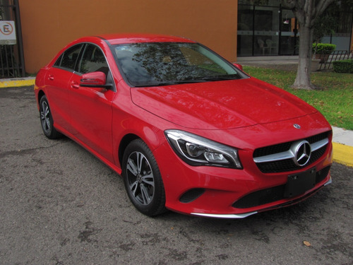 Imagen 10 de 15 de Mercedes-benz Clase Cla 1.6 200 Cgi Sport At