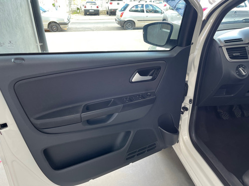 Volkswagen Fox 1.6 Comfortline Total Flex 5p