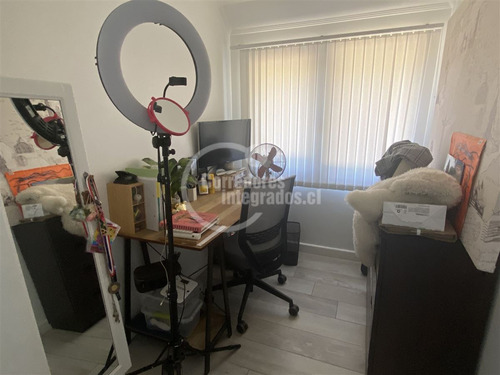 Casa En Venta De 4 Dorm. En Lo Barnechea - El Arrayán