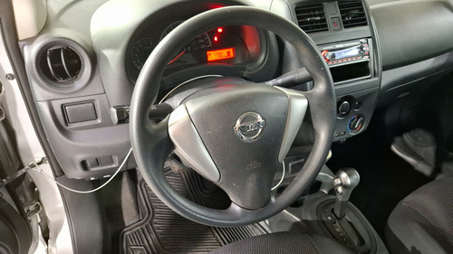 Nissan Versa 1.6 DRIVE AUTO