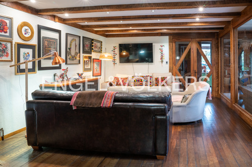 Casa Chilena Con Buena Conectividad
