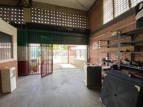 Local En Venta Con Gran Potencial Espacioso Al Centro-oeste De Barquisimeto Kenlimar Nieto 23-4580