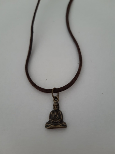 Colar/gargantilha De Camurça Com Pingente Buda