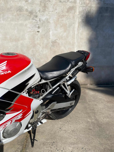 Imagen 9 de 9 de Honda Cbr F3