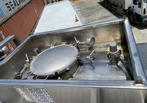Vanderleia Aço Inox Tanque 44.000 Lts Com Pneus Unico Dono