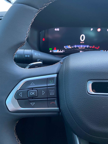 Imagen 15 de 16 de Jeep Commander 2022 2.0 Td380 At9 4x4 7pas Limited