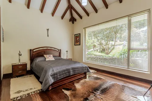 Casa En Venta En Llanogrande. Cod V14153