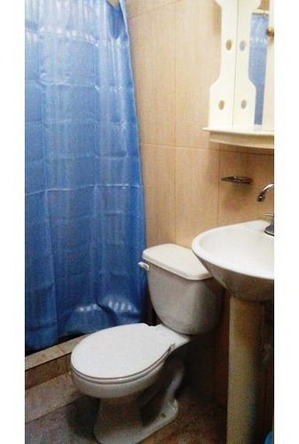 Imagen 6 de 9 de Apartamento En Edificio Multifamiliar Macuto