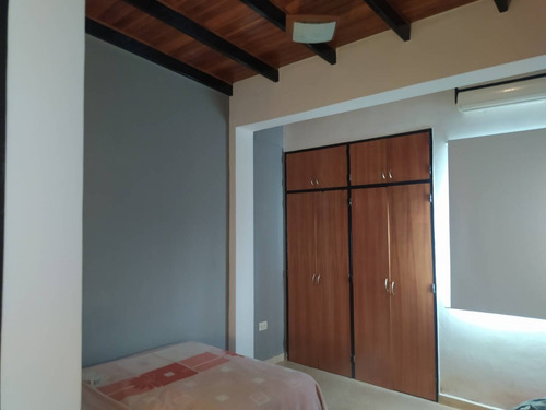 Imagen 2 de 11 de Se Vende Tonwhouse De 110m2 En Los Faroles, San Diego. Cód 142250