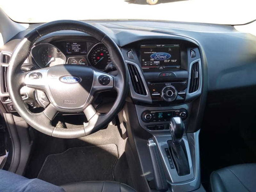 Imagem 6 de 13 de Ford Focus Titanium Plus 2.0 2014 16v(aut.) 5p (flex)