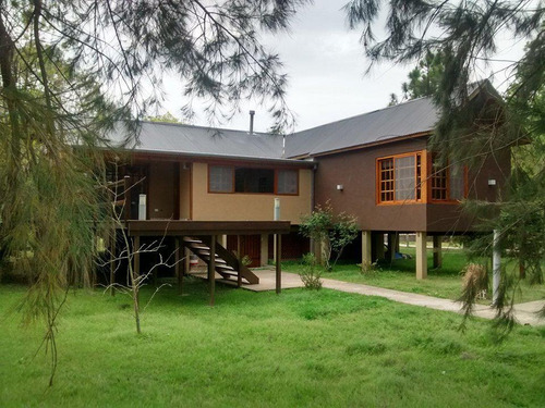 Imagen 3 de 30 de Casa - Sarmiento