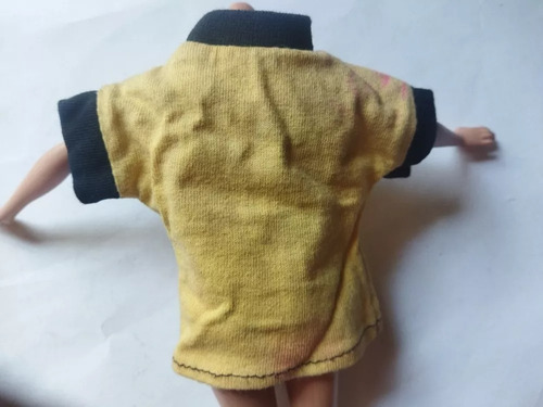 Barbie Solo Ropa Playera Amarilla Jeff Hardy (Usado)