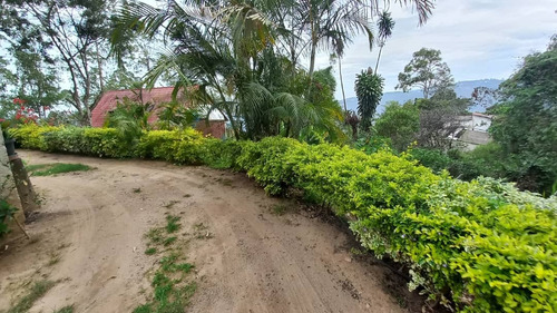 Casa Chalet Mas Terreno, En Venta,los Hatico K 13,50m²c, 402m²t,np