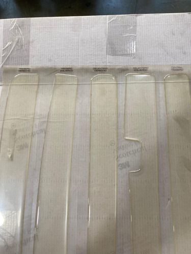 Imagen 3 de 10 de Protector Original Kit Paragolpes Transparente Renault Logan