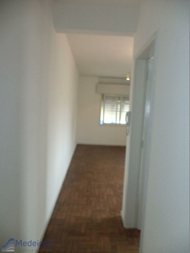 Imagem 10 de 13 de Kit Ampla Com Sala E Dormitório, Ao Lago Praça 14 Bis, Faculdade Fgv , Av Nove De Julho- Bela Vista - Md967