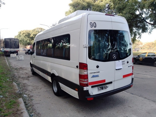 Imagen 6 de 9 de Mercedes-benz Sprinter 2015 2.1 515 Combi 4325 150cv 19+1