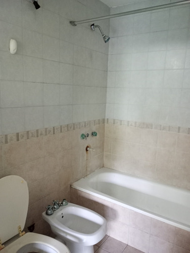 Casaquinta 3 Dorm. Barrio Parque Orense. ¡oportunidad!