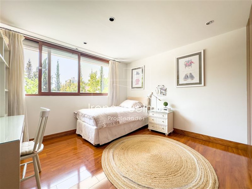 Exclusiva Casa En Condominio Camino La Posada En Las Condes
