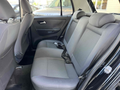 Volkswagen Fox 1.0 MI PLUS 8V FLEX 4P MANUAL
