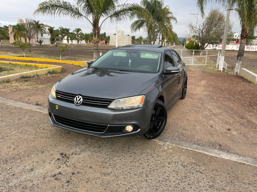 Volkswagen Jetta Se Turbo Piel