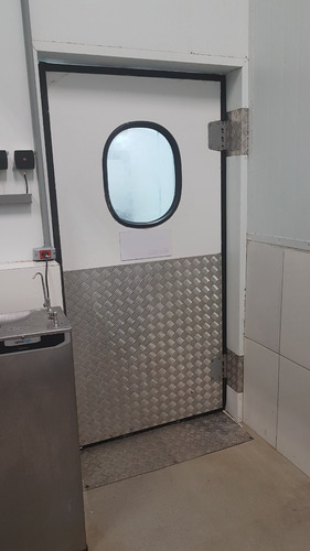Porta Vai Vem 2,40 X 2,00 - Trafego Pesado