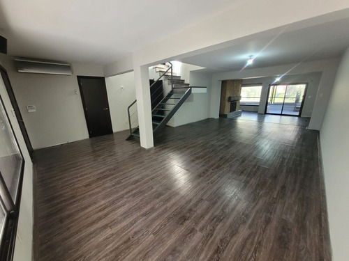 Hermosa Casa Frente Al Shopping Punta Carretas