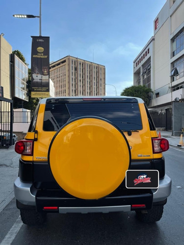 Imagen 8 de 10 de Toyota Fj Cruiser Automática 4x4