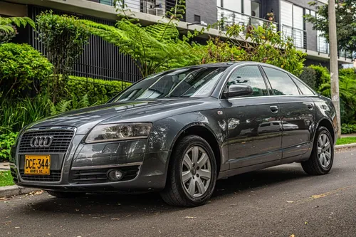 Audi A6 2.8 V6 Multitronic Lujo