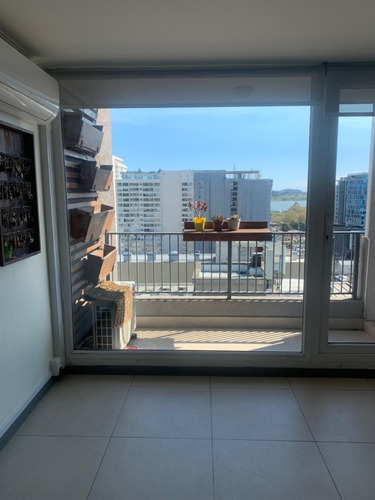 En Venta Departamento Edificio Muy Centrico A Pasos Parque