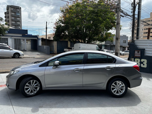 Honda Civic 1.8 Lxl Flex Aut. 4p