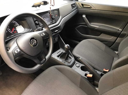 Imagem 8 de 10 de Volkswagen Polo 1.6