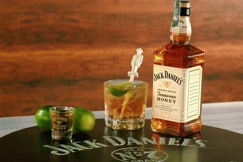 Imagen 5 de 5 de Whiskey Jack Daniel's Honey Tennessee 700 Ml.