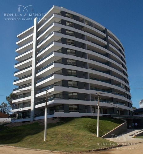 Torre Esmeralda, Equipado,2 Dormitorios, 2 Baños, Dependencia De Servicio Con Baño