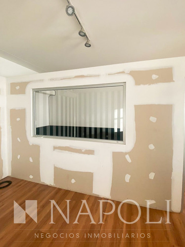 Venta De Luminosa Oficina En Las Toscas Office, Canning
