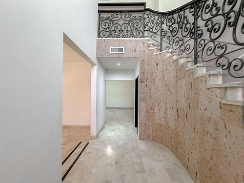 Renta Casa Para Estrenar El Los Santos Residencial