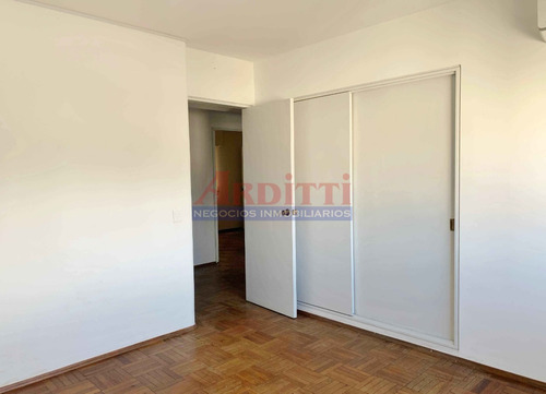 Imagen 23 de 30 de Venta Apartamento 4 Dormitorios Pocitos