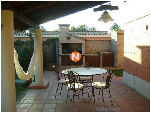 Casa En Venta Y Alquiler, La Barra, La Barra, 3 Dormitorios.- Ref: 209256