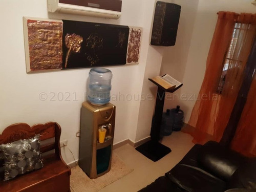 Imagen 6 de 19 de Freddy Camacaro Rentahouse, Townhouse En Venta En La Cumaca San Diego. 22-6768