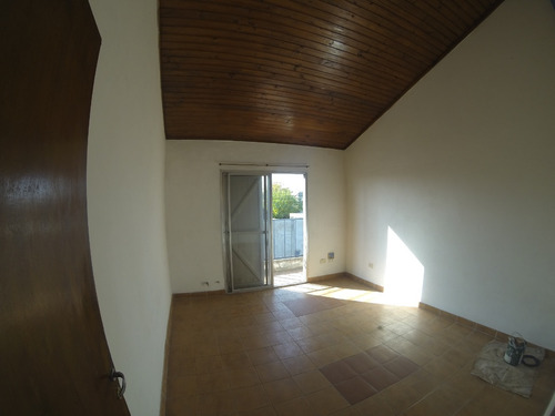 Complejo De Departamentos + Locales Comerciales - Hurlingham Tesei
