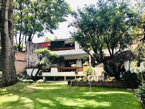 San Jerónimo Lidice, Casa Con Terraza Y Jardín En Venta