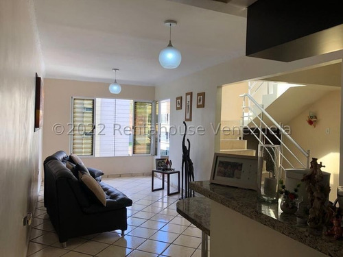 Imagen 12 de 15 de Rentahouse Concepto 0414-412.8424 / 22-17949