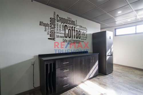 Espectacular Local Comercial /duble Almeyda