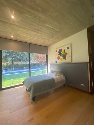 Espectacular Casa En Brisas De Chicureo