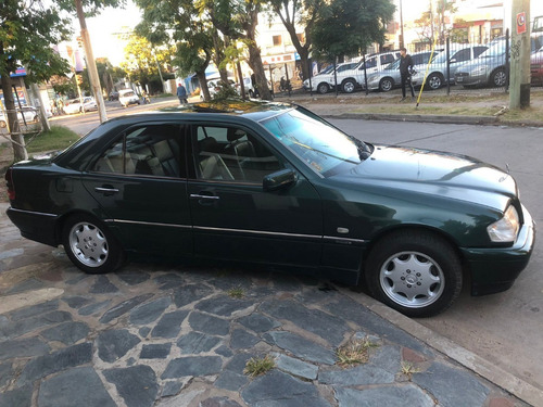 Imagen 7 de 11 de Mercedes-benz Clase C 2.4 C240 Elegance Plus Te At